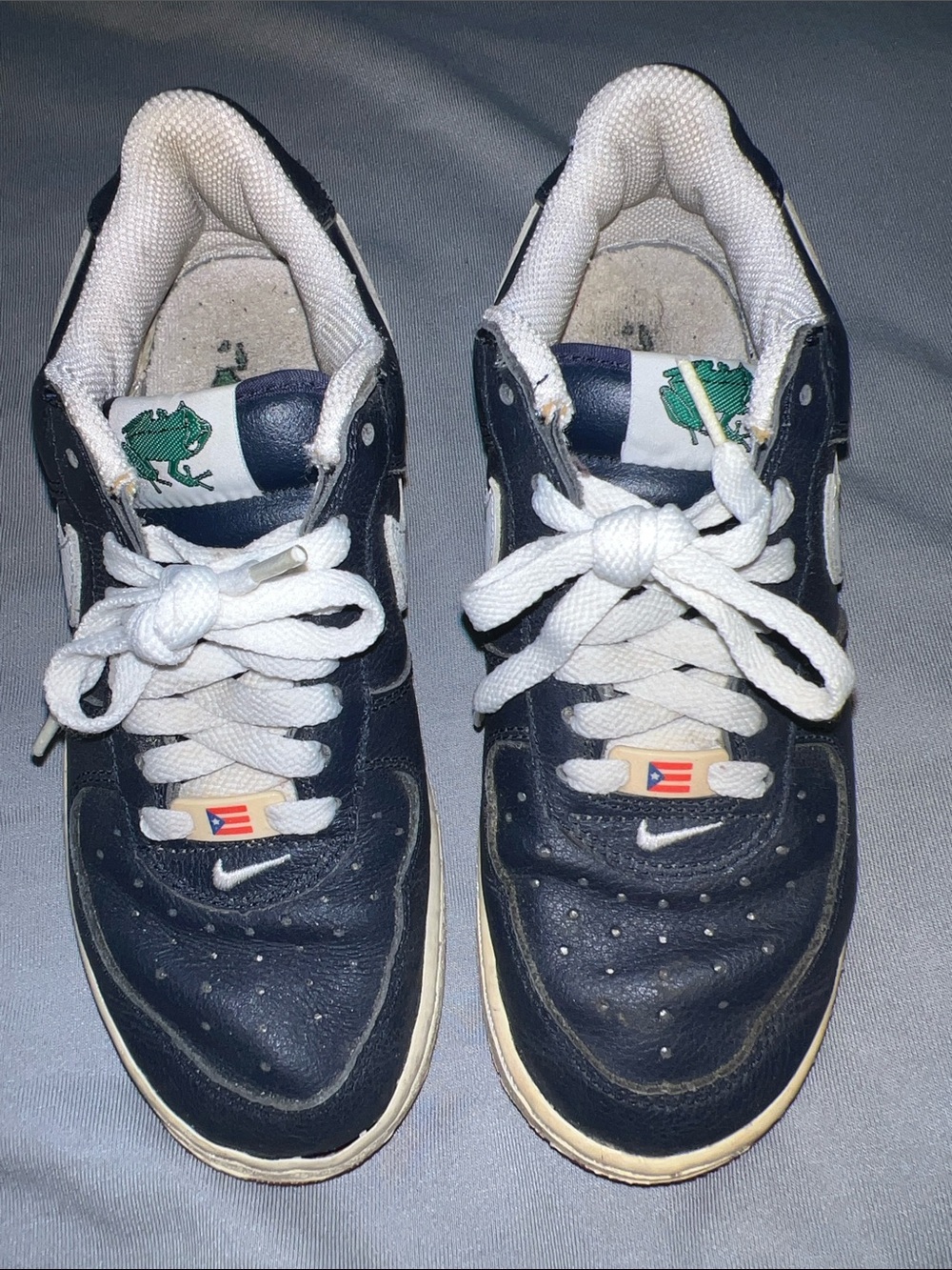 Nike Kids Navy Blue Sneakers with White Laces Puerto Rico Vintage Collection